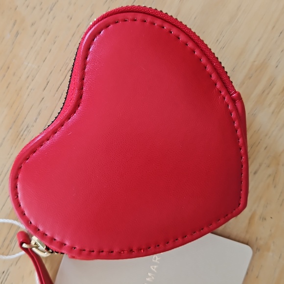 PRIMARK HEART SHAPE COIN POUCH - Picture 2 of 9